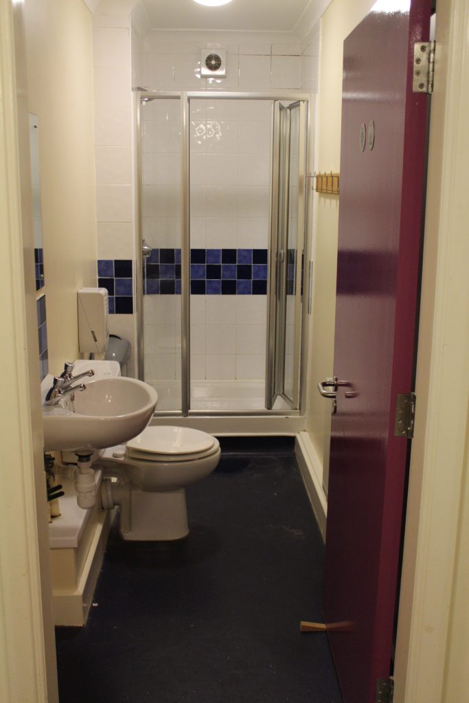 House Shower Toilet Facilities Jocelyn