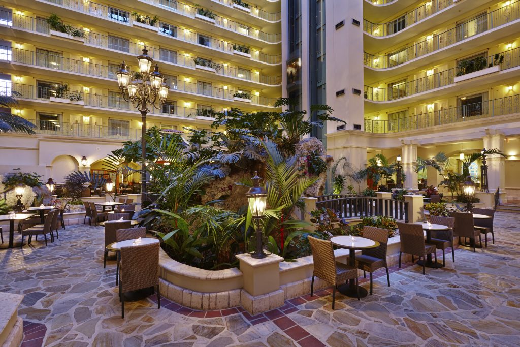 Lobby and breakfast restaurant