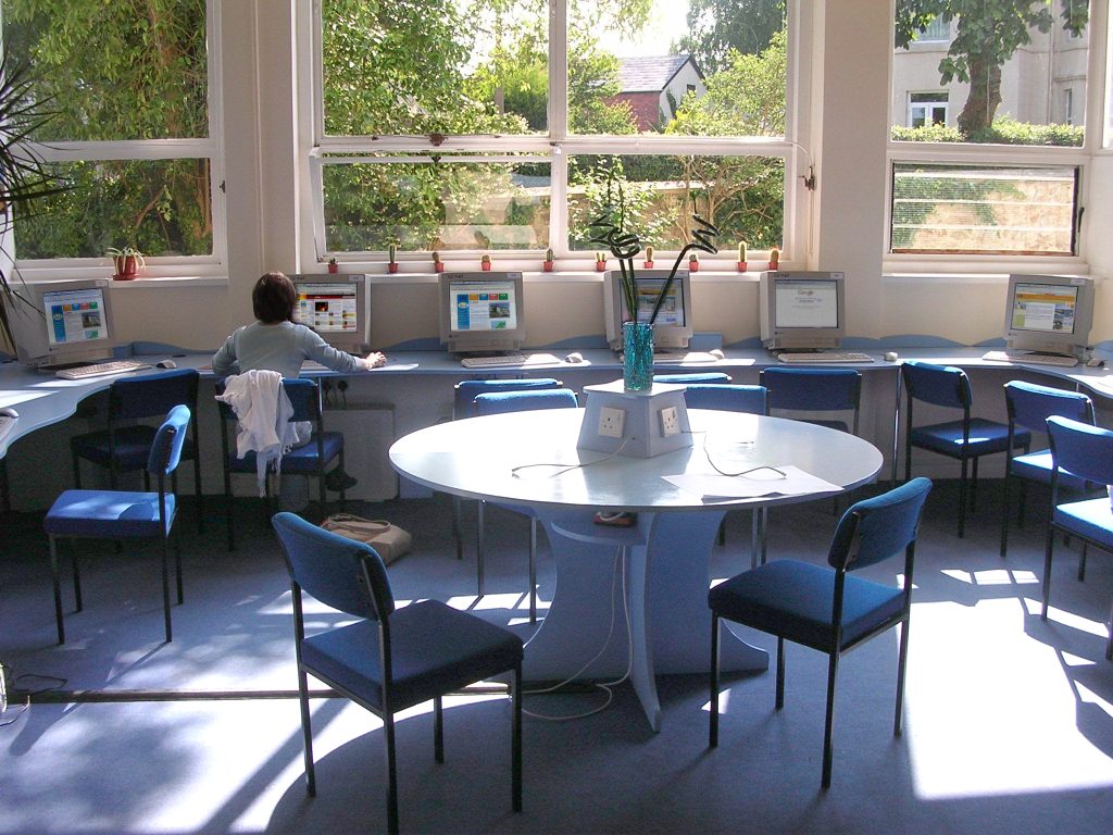School Internet Study Room2