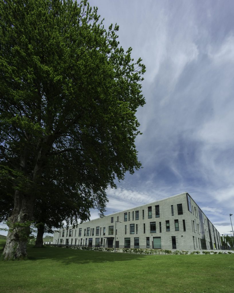 TUS Athlone Building Mobile View 2