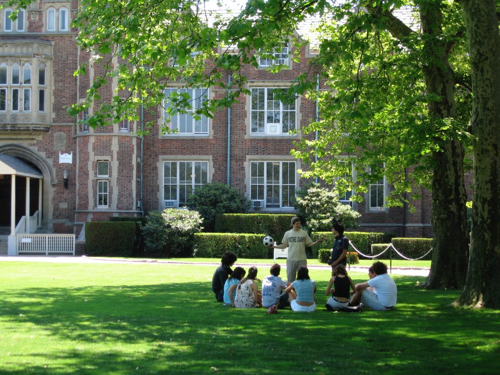 WAGNER College gardens
