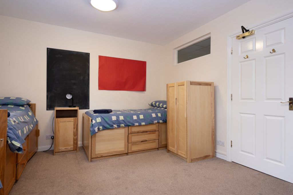 frensham0019_53957356617_o