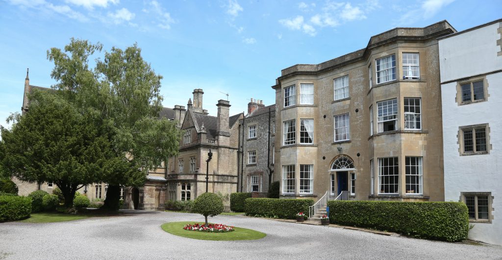 main-building-warminster-school