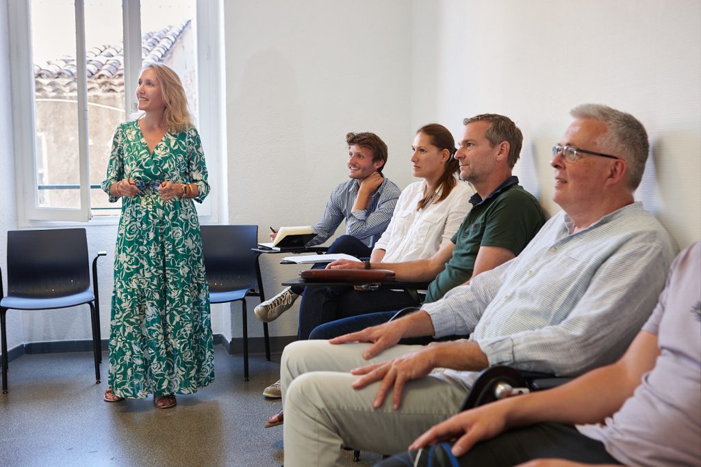 cours-francais-adultes_1600x1067