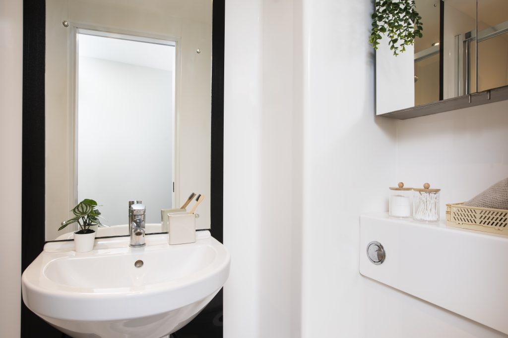 894652-london_stapletonhouse_classicensuite_03